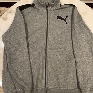 Men’s XL Puma Zip jacket. Gray.